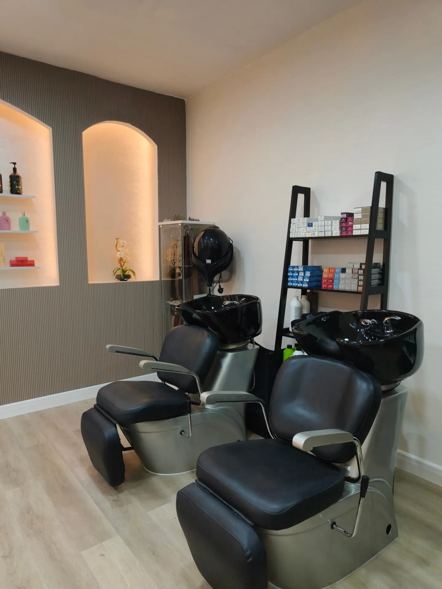 Backwash basins and reclining wash chairs for hair washing at Soul & Self, Al Nahyan, Abu Dhabi